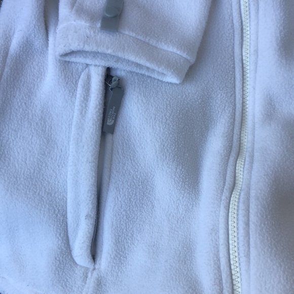 The North Face white fleece zip up - Picture 7 of 7